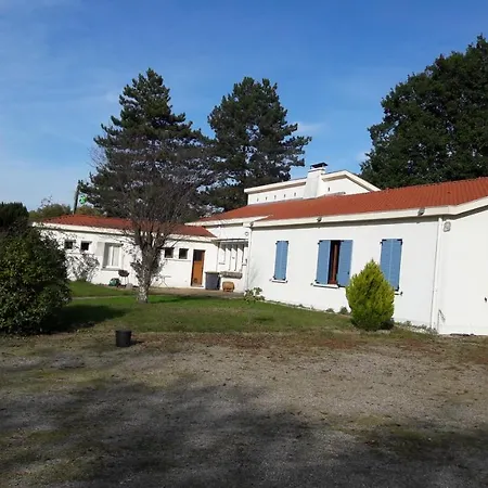Guest house Aux Volets Bleu